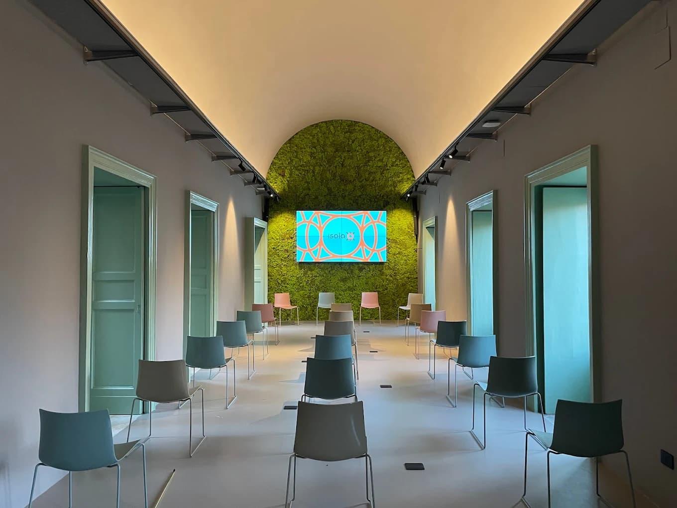 L'HUB fisico Isola Catania  image